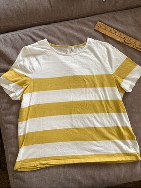 Boden women’s Yellow and White Wide rugby Stripe Short Sleeve Tee